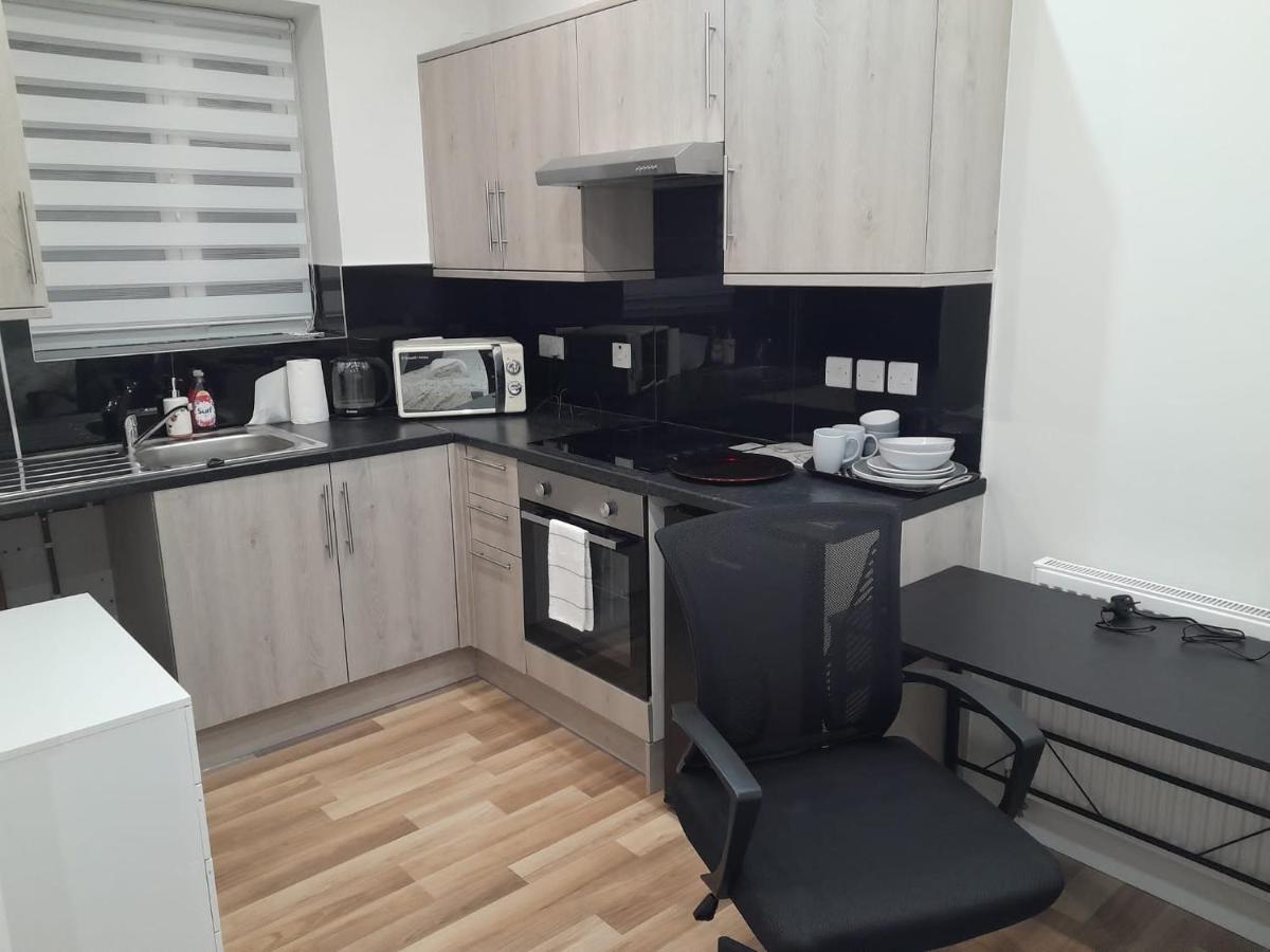 Mia Residence - Entire Studio Apartment - City View - London - Next To Ealing Broadway Station Exteriér fotografie