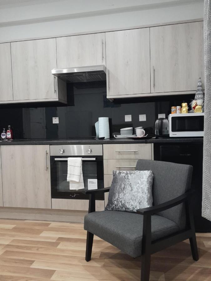 Mia Residence - Entire Studio Apartment - City View - London - Next To Ealing Broadway Station Exteriér fotografie