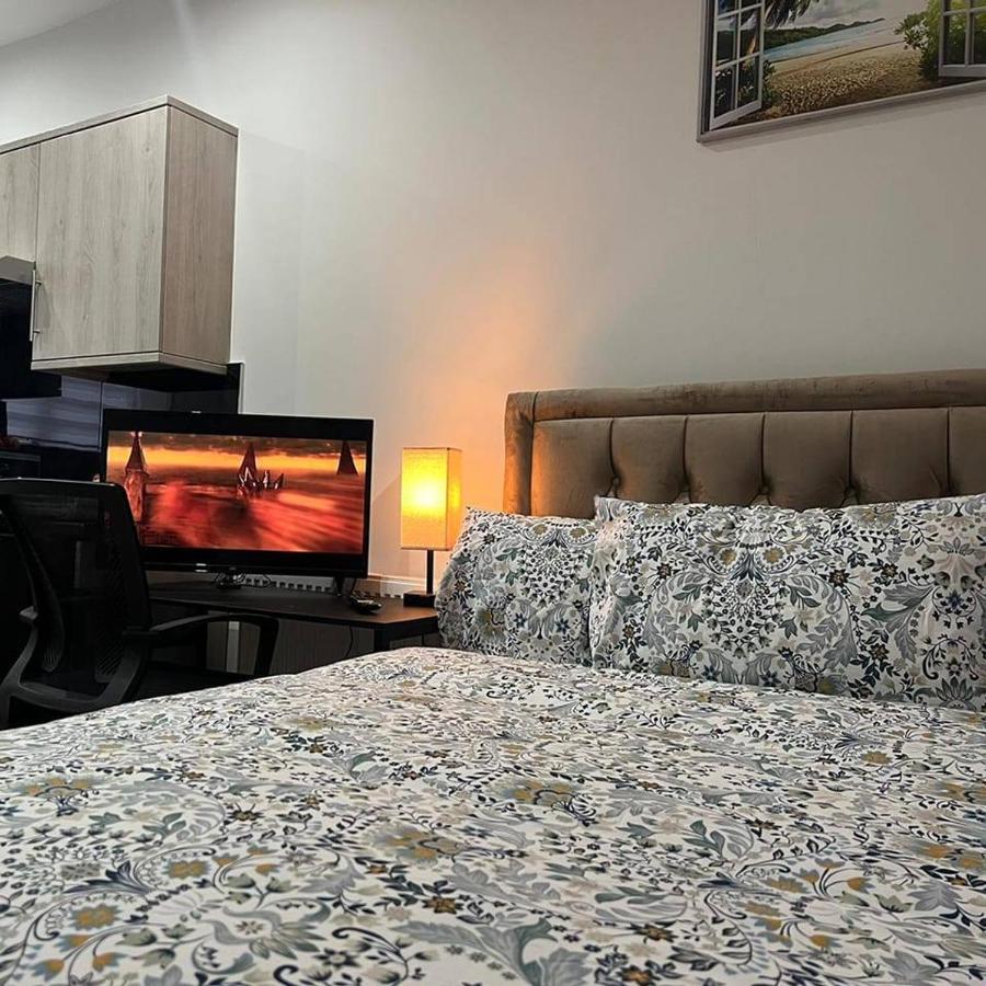 Mia Residence - Entire Studio Apartment - City View - London - Next To Ealing Broadway Station Exteriér fotografie