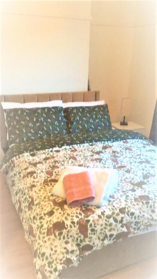 Mia Residence - Entire Studio Apartment - City View - London - Next To Ealing Broadway Station Exteriér fotografie
